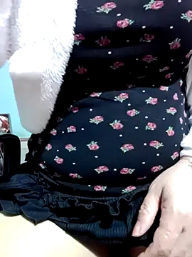 Snapshot of Tuo8702 chatting on March 19, 2025, 6:23 pm Tuo8702 online show from March 19, 2025, 6:23 pm