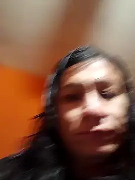 miicheele32 online show from January 13, 2025, 5:44 pm