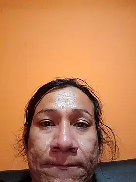 miicheele32 online show from January 15, 2025, 7:01 pm
