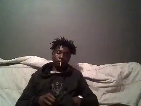 SmallGoodNutts online show from February 5, 2025, 5:42 pm