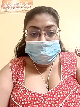 Snapshot of LAVERNIYA_ chatting on January 22, 2025, 9:35 am LAVERNIYA online show from January 22, 2025, 9:35 am