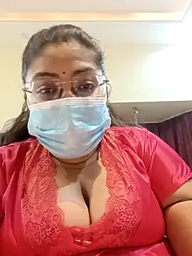 Snapshot of LAVERNIYA_ chatting on January 2, 2025, 2:24 pm LAVERNIYA online show from January 2, 2025, 2:24 pm