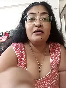 LAVERNIYA  online show from October 17, 2025, 8:28 am