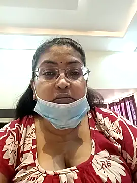 Snapshot of LAVERNIYA_ chatting on January 3, 2025, 6:22 am LAVERNIYA online show from January 3, 2025, 6:22 am