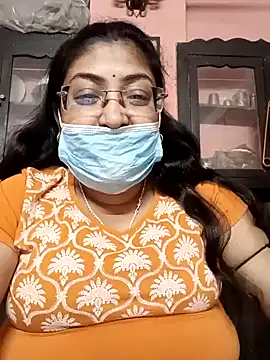 Snapshot of LAVERNIYA_ chatting on January 23, 2025, 1:24 pm LAVERNIYA online show from January 23, 2025, 1:24 pm