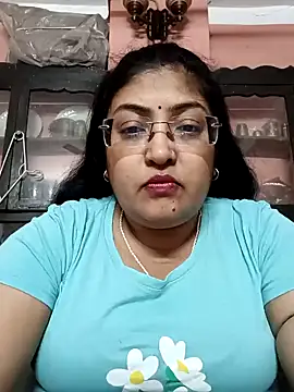 Snapshot of LAVERNIYA_ chatting on January 21, 2025, 11:24 am LAVERNIYA online show from January 21, 2025, 11:24 am