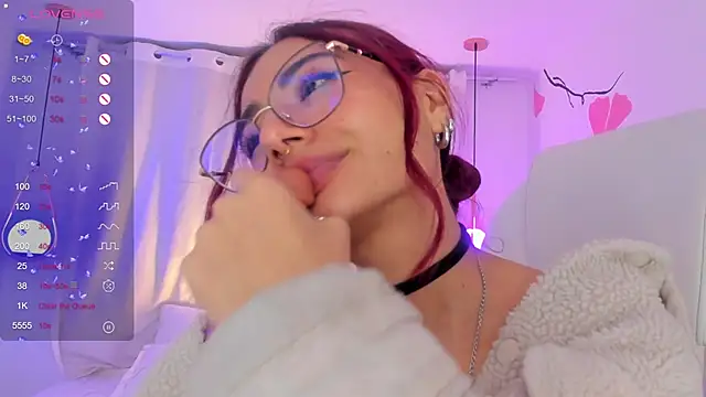 sophiecherry  online show from January 28, 2025, 5:11 am