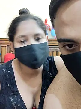 IND COUPLE1 online show from March 3, 2025, 2:28 pm