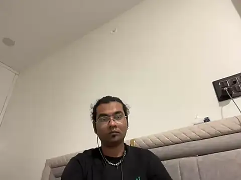 nudistindian online show from April 28, 2026, 6:23 pm