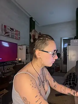 Snapshot of Hawitxui chatting on November 30, 2025, 8:15 am Hawitxui online show from November 30, 2025, 8:15 am