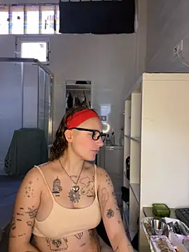 Snapshot of Hawitxui chatting on October 12, 2025, 10:49 am Hawitxui online show from October 12, 2025, 10:49 am