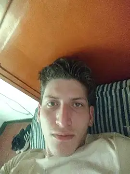 Snapshot of Franklpz58 chatting on July 14, 2026, 4:46 pm Franklpz58 online show from July 14, 2026, 4:46 pm