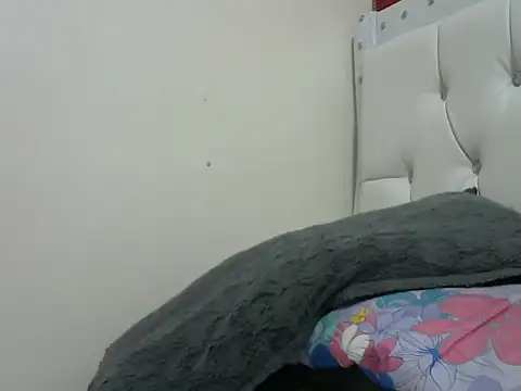 Snapshot of shanycute1 chatting on October 14, 2025, 1:45 pm shanycute1 online show from October 14, 2025, 1:45 pm