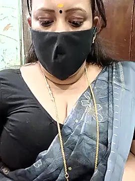 ashikaa r online show from December 18, 2025, 8:23 pm