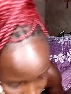 pretty prickle online show from November 26, 2025, 9:09 am