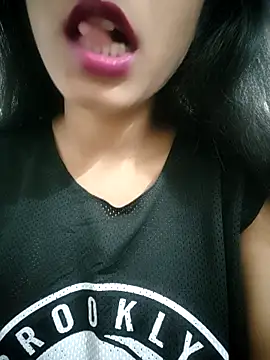Hot Goldengirl online show from March 10, 2025, 9:23 am