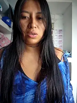 luisa16xxx online show from October 18, 2025, 7:49 pm