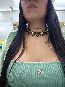 luisa16xxx online show from April 29, 2026, 7:53 pm