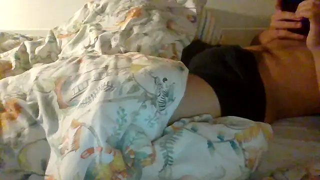 naughtytuga0 online show from December 16, 2024, 8:48 pm