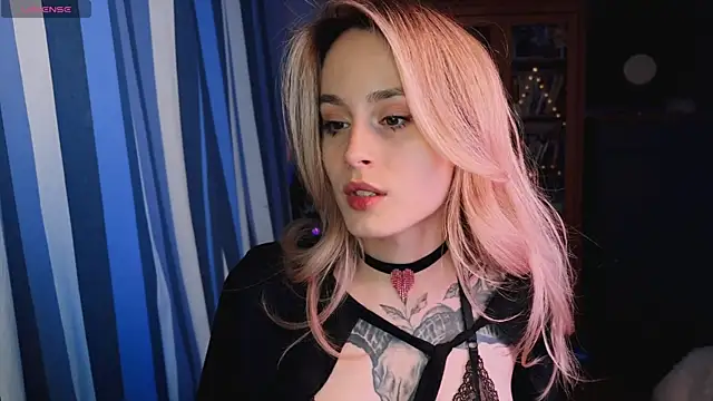 Snapshot of aviva_faith chatting on November 10, 2025, 4:34 pm aviva faith online show from November 10, 2025, 4:34 pm