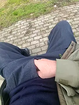 pagani5656 online show from November 7, 2025, 10:42 am