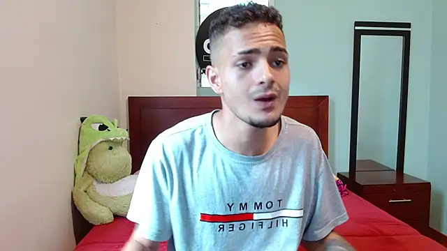 Snapshot of Jeffstyle18 chatting on October 7, 2025, 6:42 pm Jeffstyle18 online show from October 7, 2025, 6:42 pm