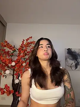 Snapshot of VictoriaHiill chatting on February 22, 2026, 6:42 pm VictoriaHiill online show from February 22, 2026, 6:42 pm