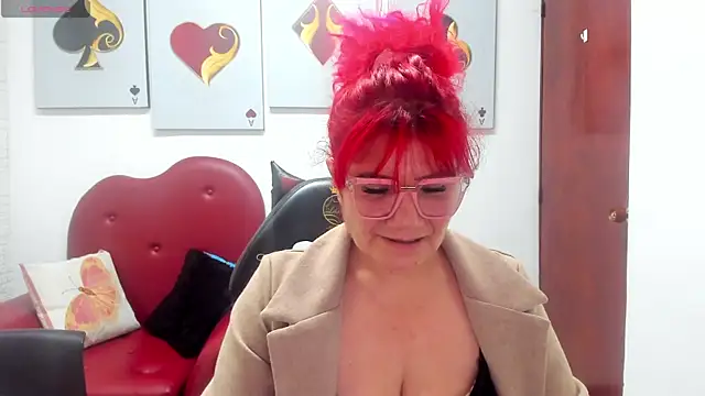 Salomeediaz  online show from November 28, 2025, 9:04 pm