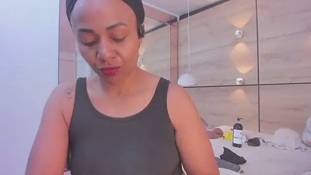 Snapshot of martina_touss chatting on January 14, 2026, 1:04 pm martina touss online show from January 14, 2026, 1:04 pm