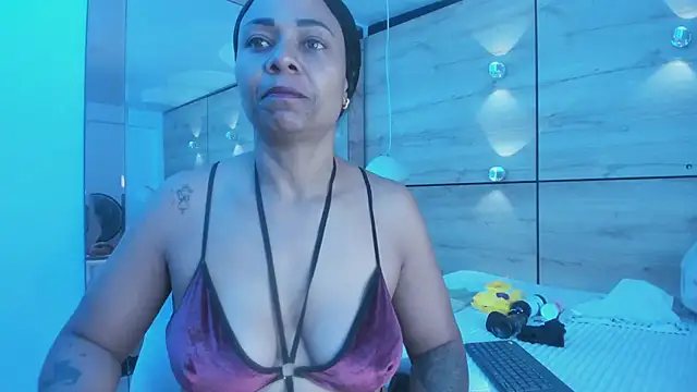 Snapshot of martina_touss chatting on January 13, 2026, 1:04 pm martina touss online show from January 13, 2026, 1:04 pm