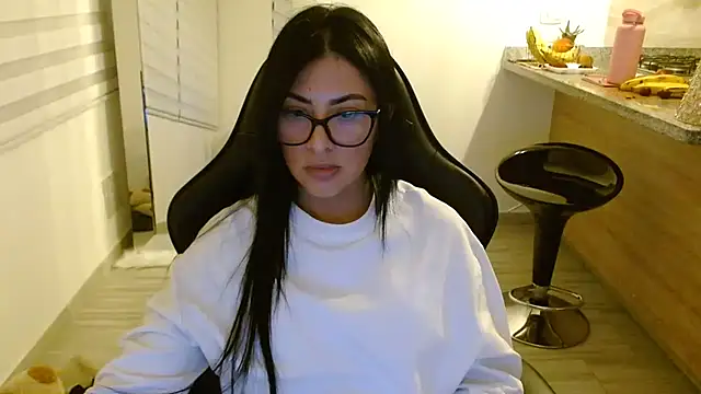 Charlotte cute18 online show from January 10, 2026, 5:14 am