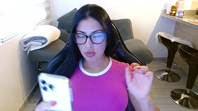 Charlotte cute18 online show from July 9, 2026, 10:53 pm