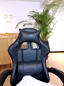  monicab online show from October 10, 2025, 11:16 pm