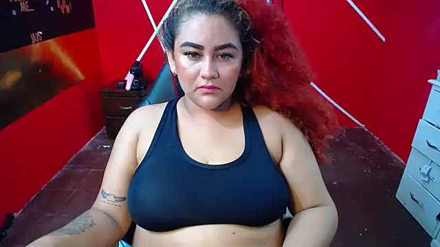 loly bigbooty4u online show from November 28, 2025, 8:25 am