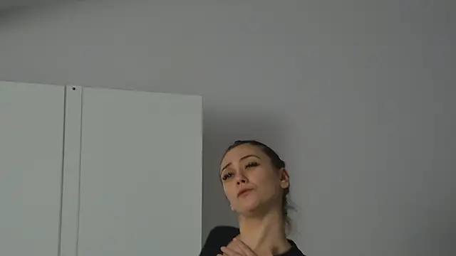 AliceMunro online show from April 2, 2026, 8:48 pm