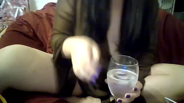 asialovedoll online show from November 5, 2025, 3:09 am