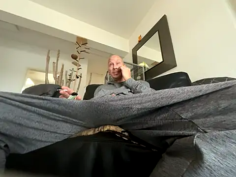 Germankink online show from October 8, 2025, 9:55 am