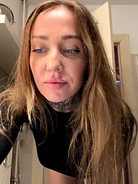 ElenaHaze online show from October 31, 2025, 7:16 am