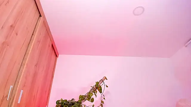 The queen of pleasure online show from November 18, 2025, 9:45 am