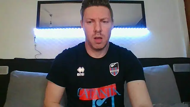 Fit4fun24 online show from April 7, 2026, 10:44 pm