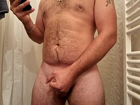 Leonormaldick online show from October 21, 2025, 3:44 pm