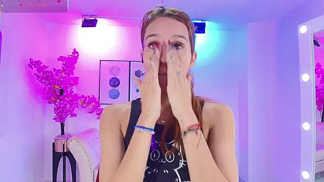 Tamara slimx online show from October 24, 2025, 3:49 am