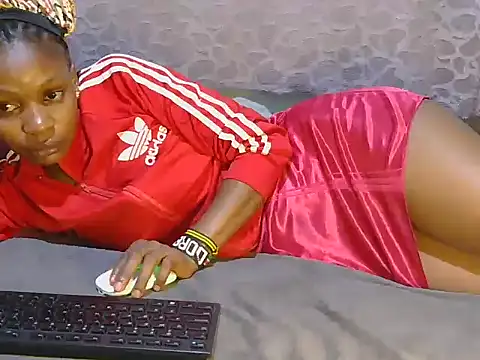 Snapshot of slim_girl02 chatting on October 13, 2025, 12:23 am slim girl02 online show from October 13, 2025, 12:23 am