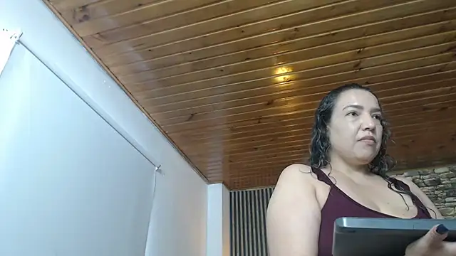 Snapshot of marie_hss chatting on October 13, 2025, 6:53 pm marie hss online show from October 13, 2025, 6:53 pm