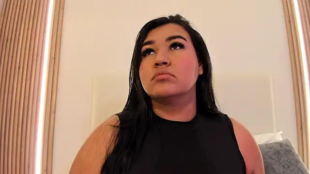 DojaAissha online show from January 6, 2026, 11:25 am