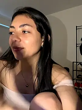 Liissa cute  online show from December 13, 2025, 8:04 pm