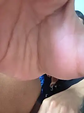 Yoko0381 online show from September 29, 2025, 6:35 pm