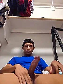 Yoko0381 online show from September 9, 2025, 6:01 am