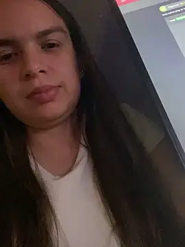 Nathaly00  online show from February 2, 2026, 11:37 pm