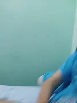 Luisf1267 online show from November 3, 2025, 4:07 am